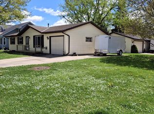 221 Robert St, Watertown, WI 53098