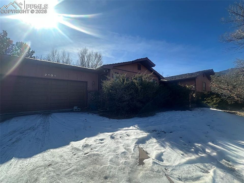 2nd image of 2101 Constellation Dr