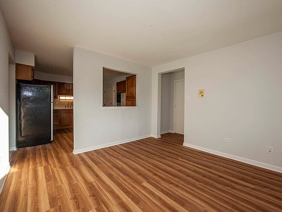 5th image of 104 Boardwalk St Unit Ge