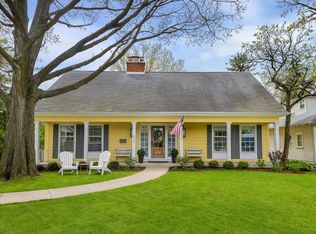 535 Cottage Ave, Glen Ellyn, IL 60137