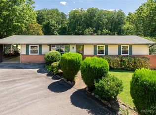 63 Gibson Rd, Asheville, NC 28804