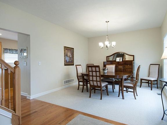 3rd image of 947 Maketewah Dr