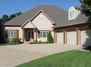 2316 S Celebration Ave, Springfield, MO 65809