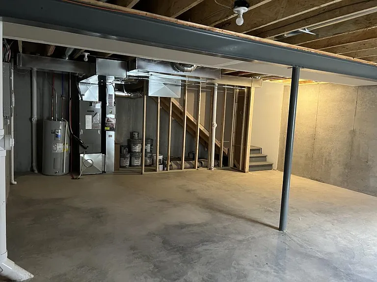 44 Pheasant Ln — Photo 40