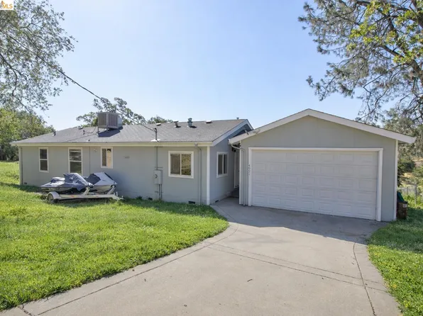 4991 Yuma Ct, Copperopolis, CA 95228