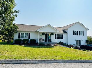 165 Jerome Ln, Tazewell, TN 37879