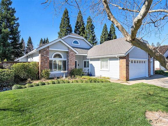 2nd image of 2920 Tilden Dr