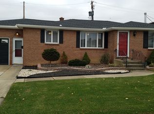 14 W Cavalier Dr, Cheektowaga, NY 14227