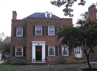 2405 Fenwood Rd, University Heights, OH 44118