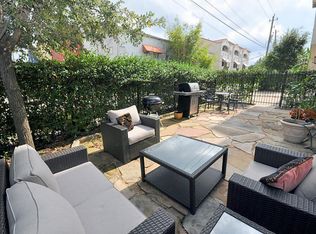 817 Reinerman St, Houston, TX 77007