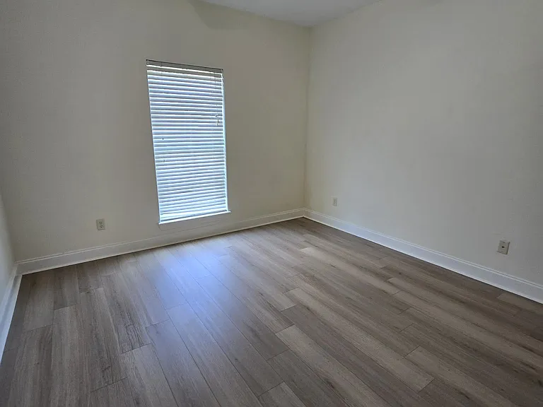 2619 E Robinwood Dr — Photo 10