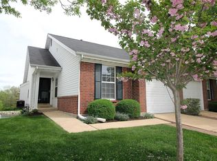 1070 Big Bend Crossings Dr, Manchester, MO 63088