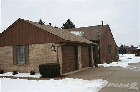 2nd image of 10049 Arlington Cir