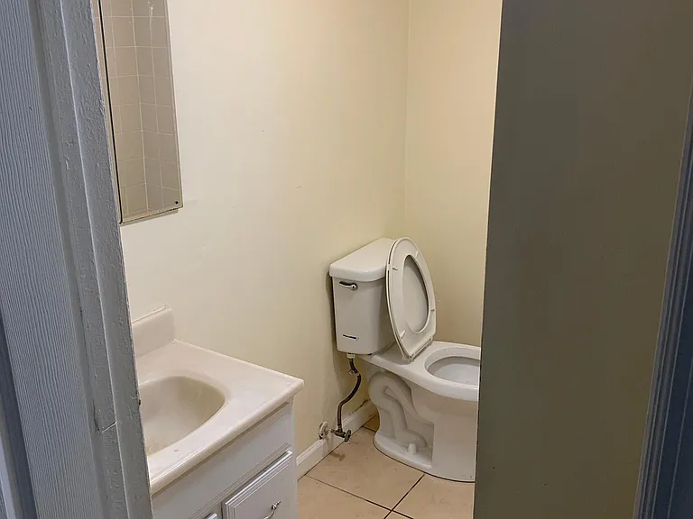 215 Fulton St #2 — Photo 3