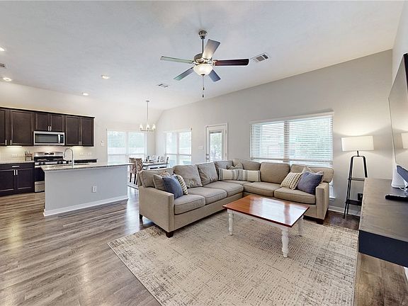3rd image of 4108 Briles Ct