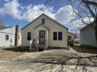 415 Koronis Ave, Paynesville, MN 56362