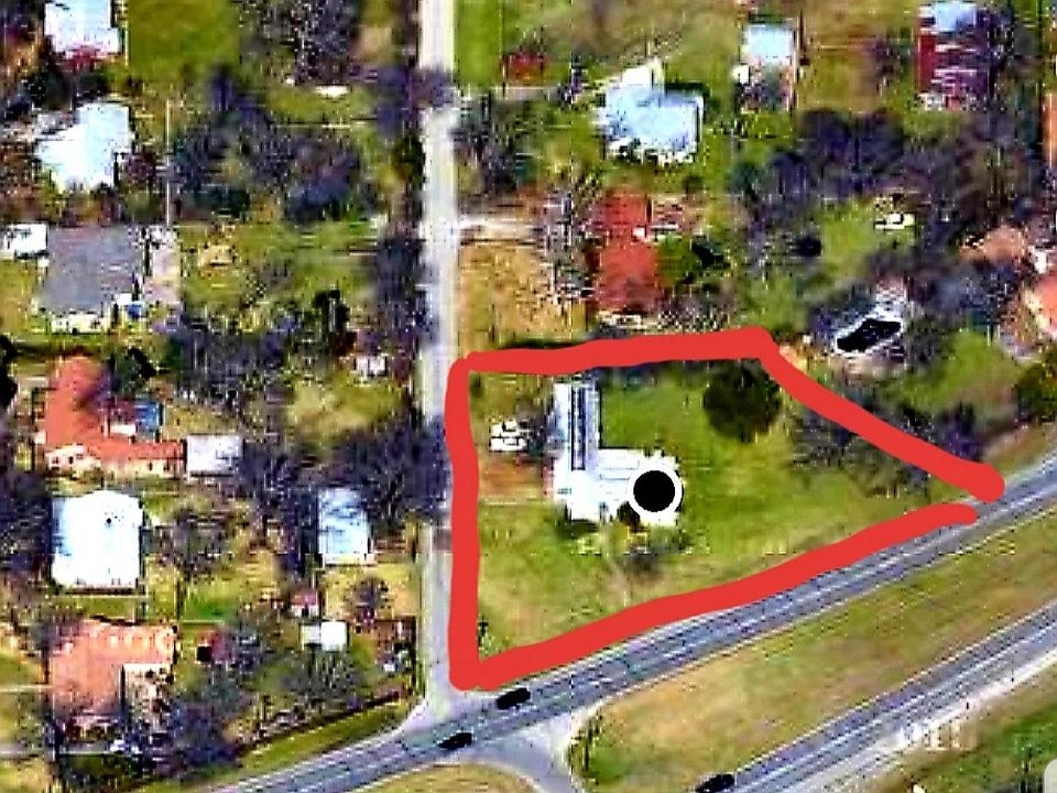 2nd image of 100 Redbird Ln