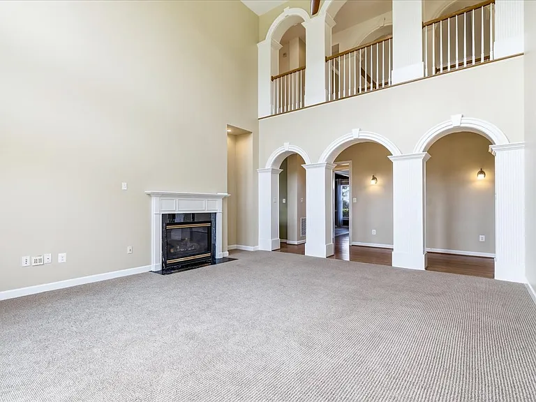 6110 Holter Rd — Photo 16