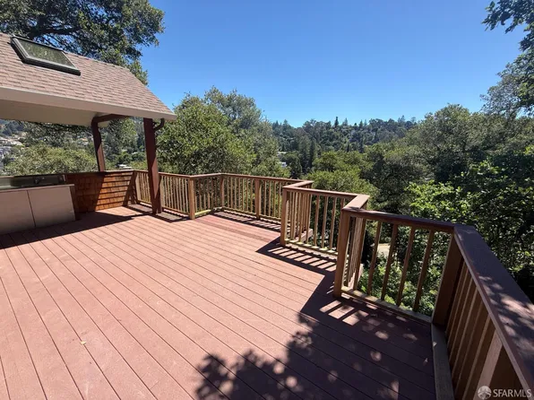 5430 Estates Dr, Oakland, CA 94618