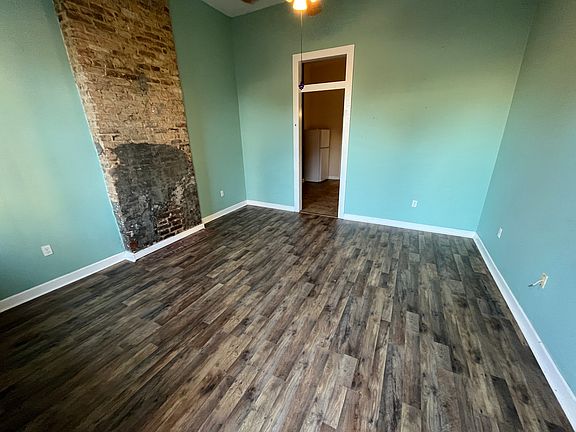 3rd image of 1908 Saint Philip St