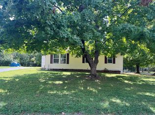3124 Lansing Dr, Saint Ann, MO