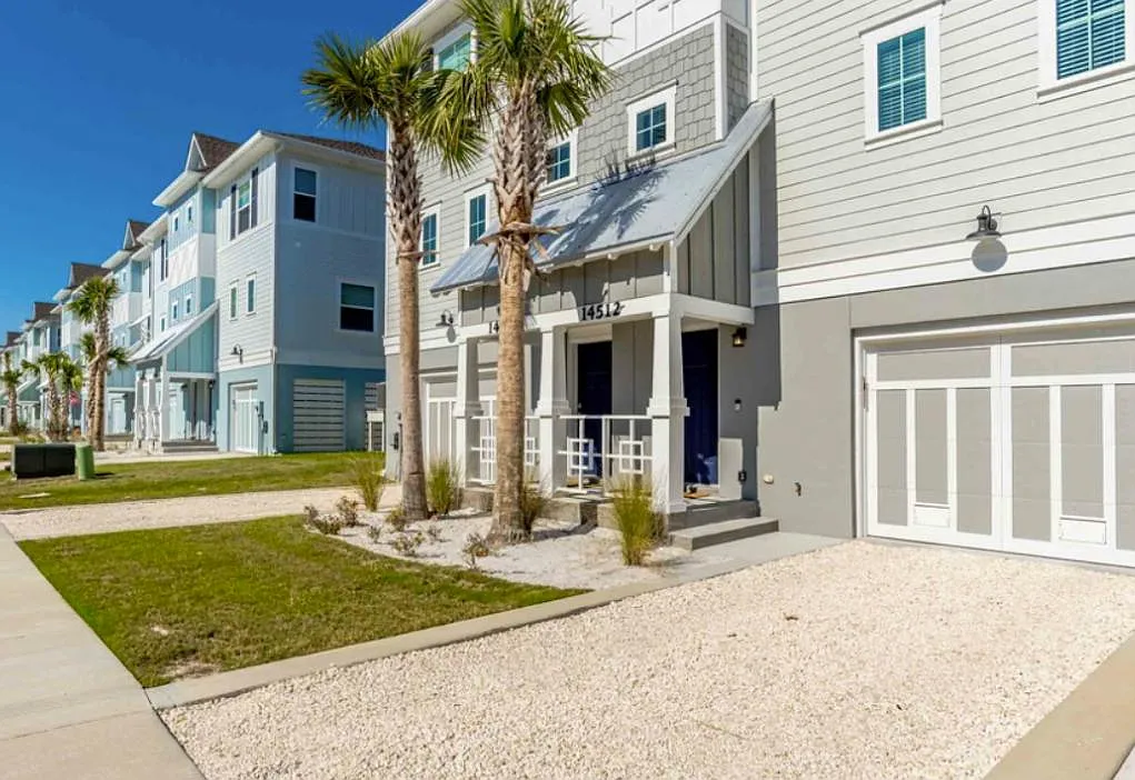 2 bed, 2.5 bath, 1500 sqft, $2,500 — Photo 1