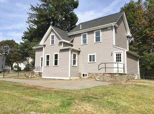 15 Washington Ave, Stoneham, MA 02180