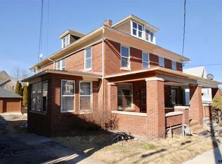 71 E High St, Red Lion, PA 17356