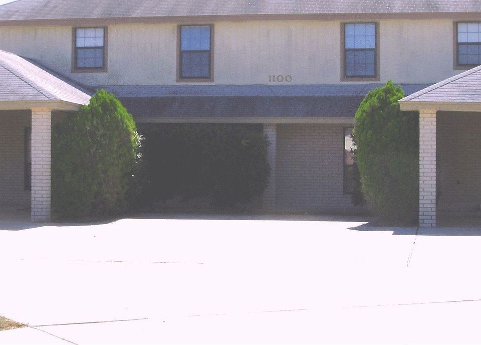 1st image of 1100 Leslie Cir APT B