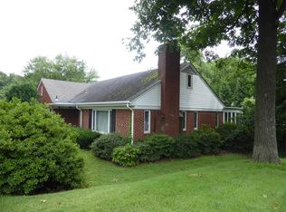 4926 28th St N, Arlington, VA 22207