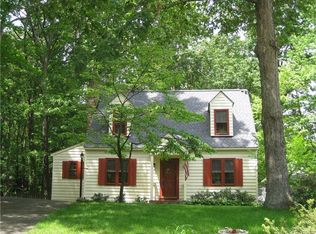 9805 Mosswood Rd, North Chesterfield, VA 23236