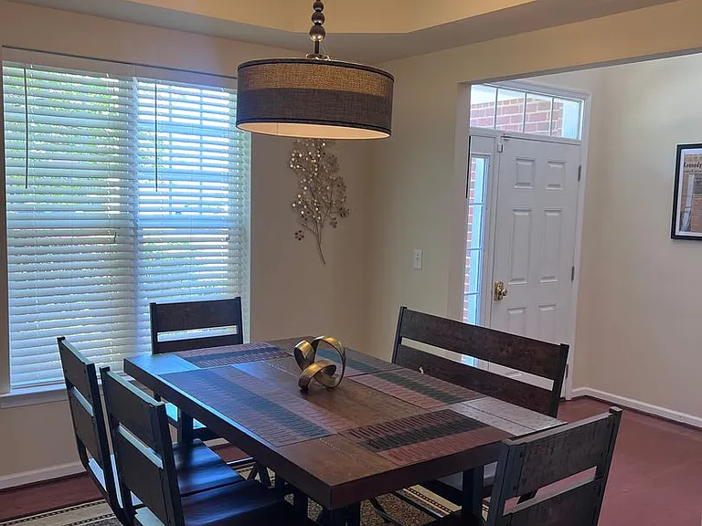 13 Hampshire Glen Pkwy — Photo 6