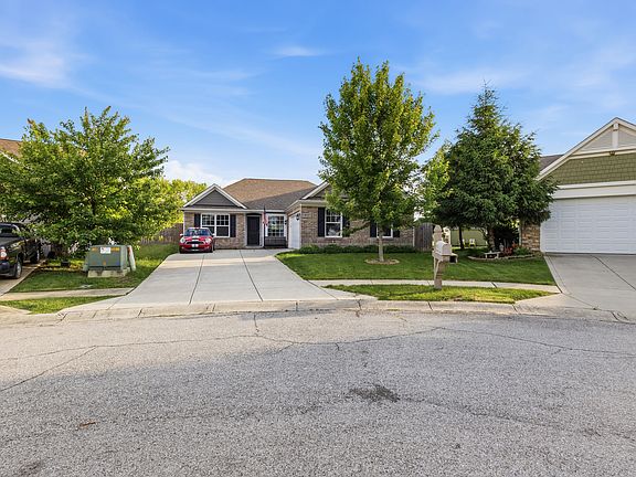 2nd image of 8717 Fielding Ln