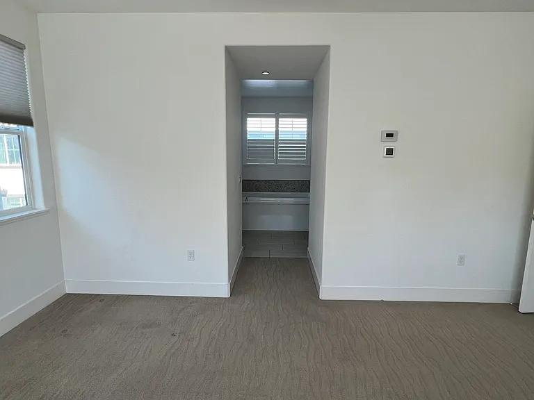 843 Barney Cmn — Photo 30