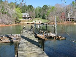 4th image of 683 Moonbranch Dr