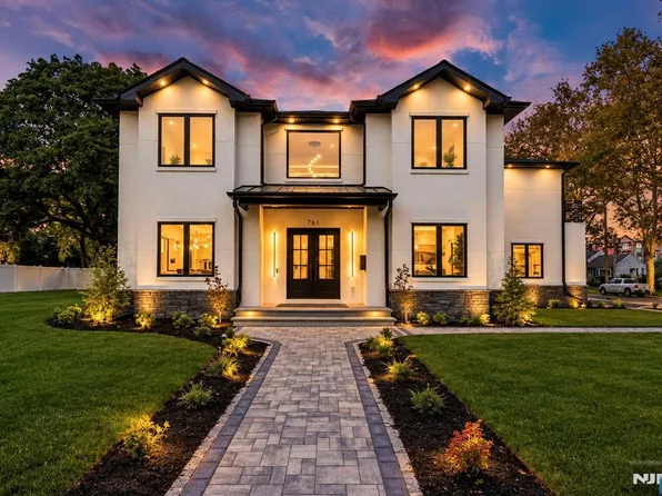 761 Cathy Ann Court, Paramus, NJ 07652