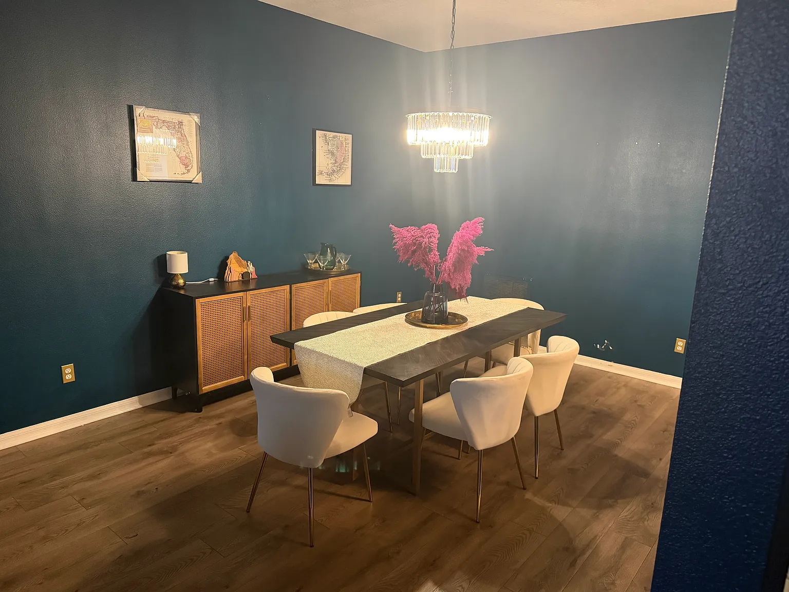 3 bed, 2.5 bath, 1744 sqft, $2,400 — Photo 3
