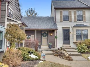 104 Wood Duck Ct, Allamuchy Twp., NJ 07840