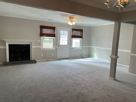 5th image of 723 Kennesaw Ct