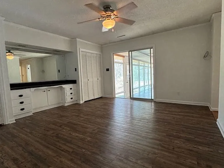 305 Glen Oak Dr — Photo 9