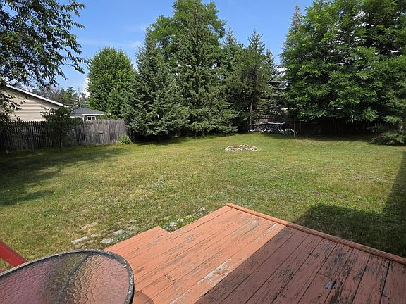 4th image of 1637 Higgins Rd