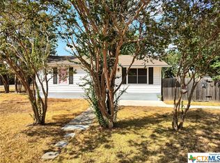 2304 W Gillis Ave, Cameron, TX 76520