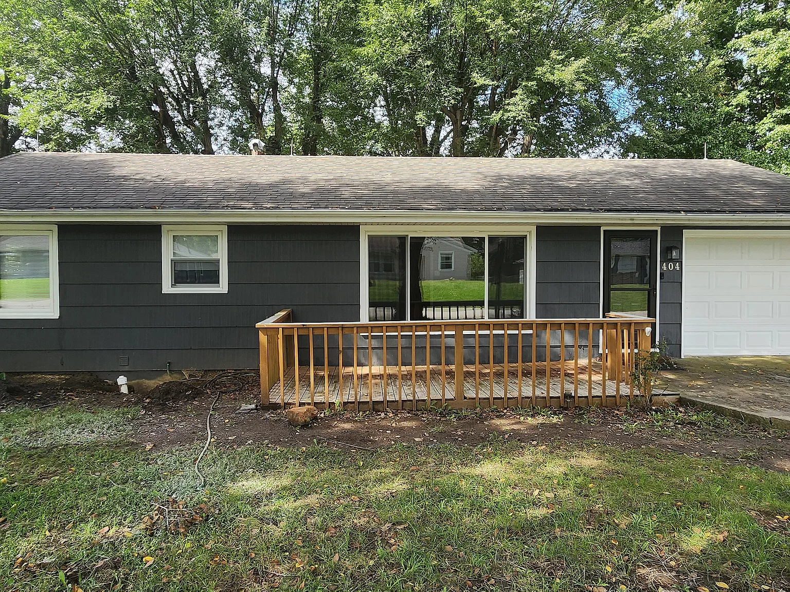 3 bed, 1008 sqft, $1,450 — Photo 2