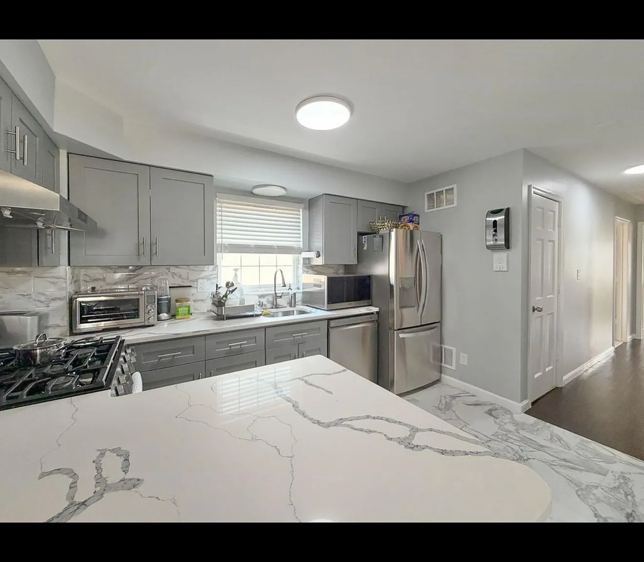 87 Wallis Ave — Photo 3
