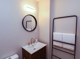 WG 1123, Philadelphia, PA 19143