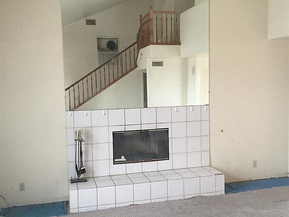 3rd image of 28020 Avenida Maravilla