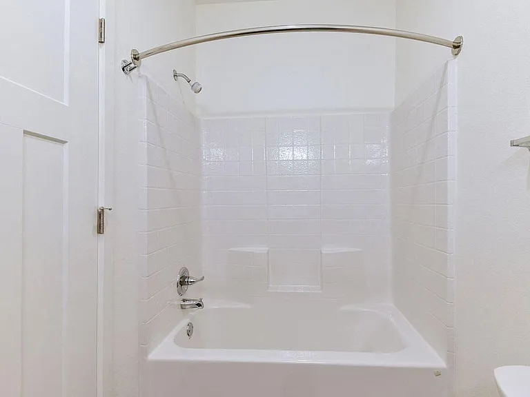 Dodson Pointe Apartment Homes — Photo 15