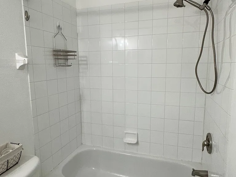 1098 Vineland Pl — Photo 15