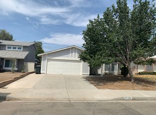 5778 Christopher St, San Bernardino, CA 92407