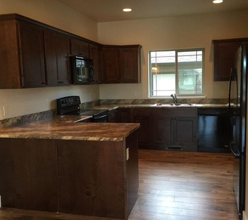 1st image of 1043 Twin Lakes Ave #A